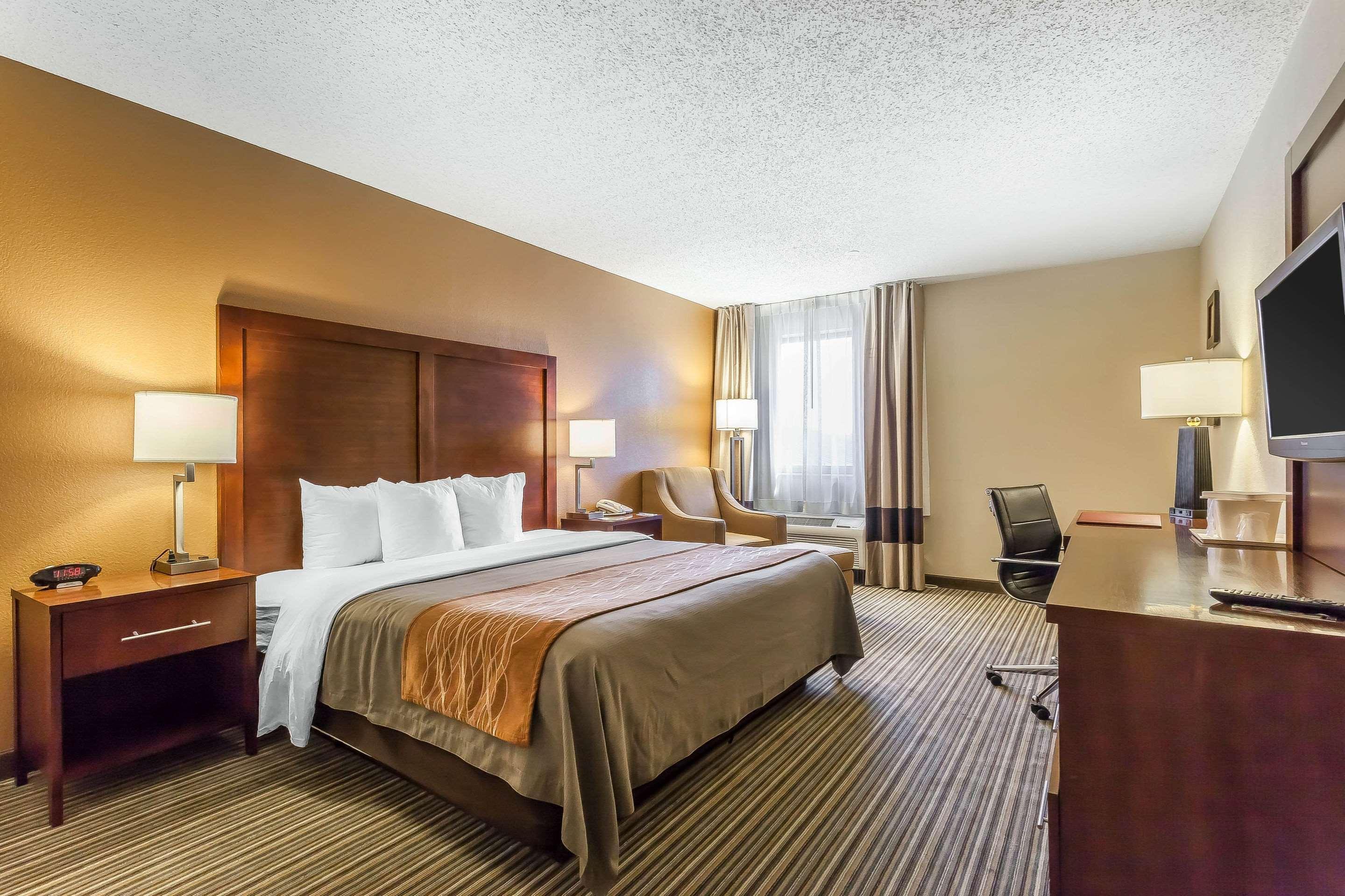 Comfort Inn - Hall Of Fame Canton Ngoại thất bức ảnh