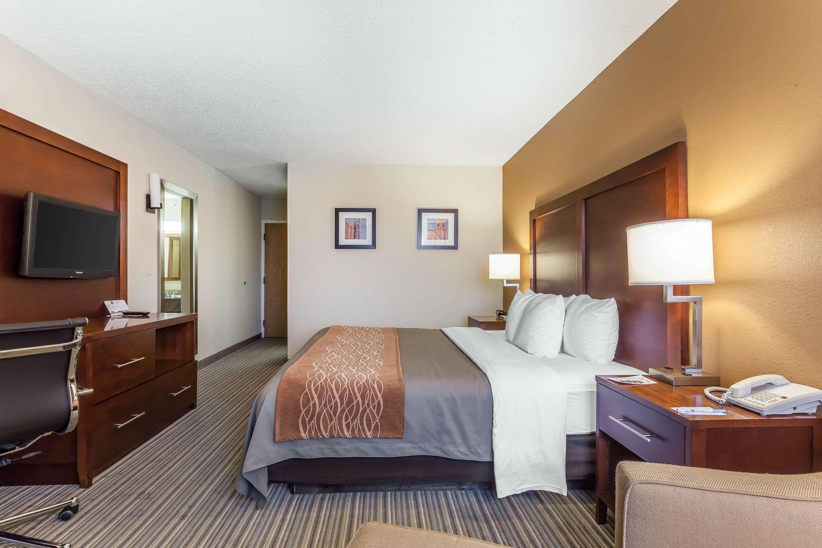 Comfort Inn - Hall Of Fame Canton Ngoại thất bức ảnh