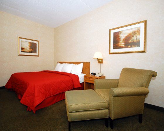 Comfort Inn - Hall Of Fame Canton Phòng bức ảnh