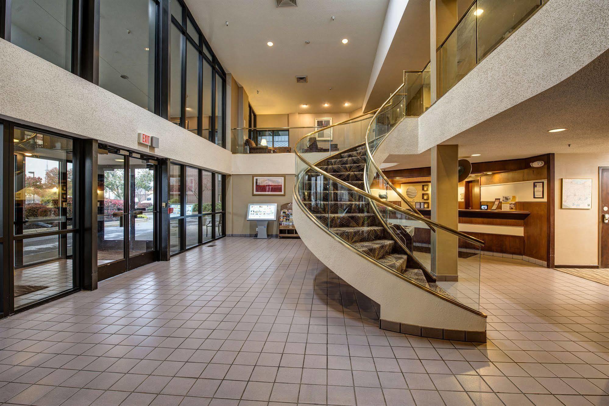Comfort Inn - Hall Of Fame Canton Ngoại thất bức ảnh